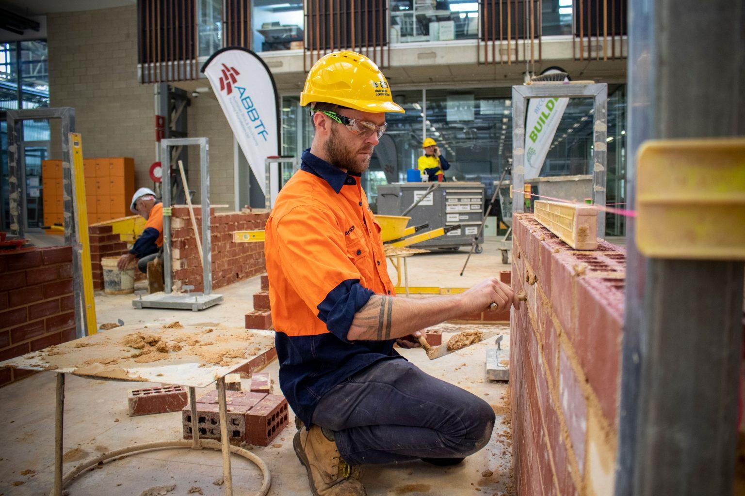 What Should You Do If You Want to Make Bricklaying Your Profession?
