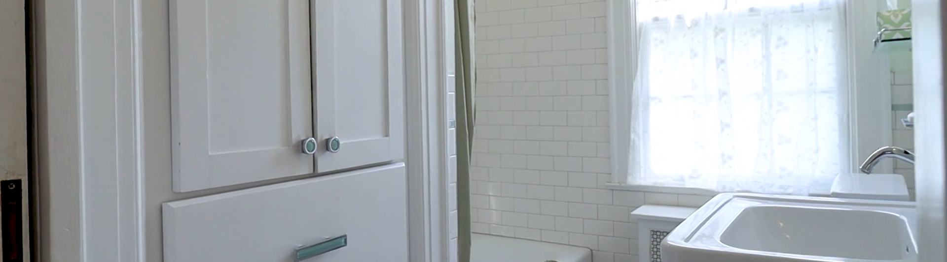 GOLD BATHROOM